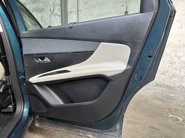 Peugeot 5008 1.6 puret. bl. prem. 181pk 2019, xh-072-l - afbeelding 32 van  43
