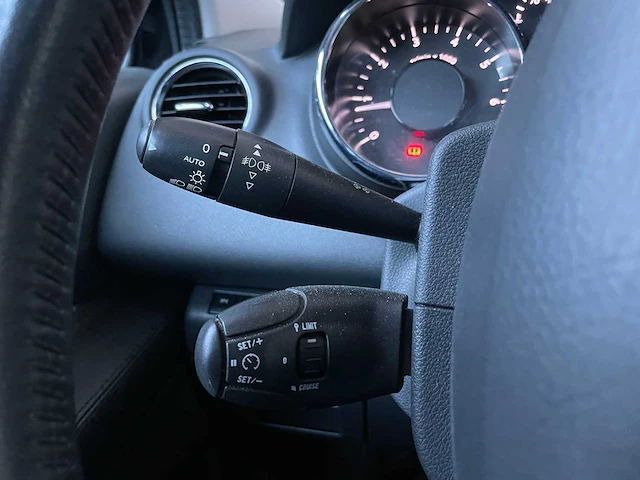 Peugeot 5008 1.6 thp b.l. exe 7p. 156pk 2011 (origineel-nl), 44-rhj-9 - afbeelding 11 van  38