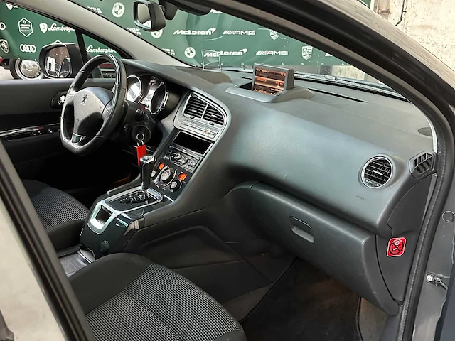 Peugeot 5008 1.6 thp gt 5p. 156pk 2010, 55-lsj-2 - afbeelding 31 van  44