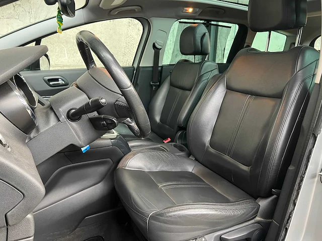 Peugeot 5008 1.6 thp gt 7p. 156pk 2010, 54-nnt-1 - afbeelding 23 van  31