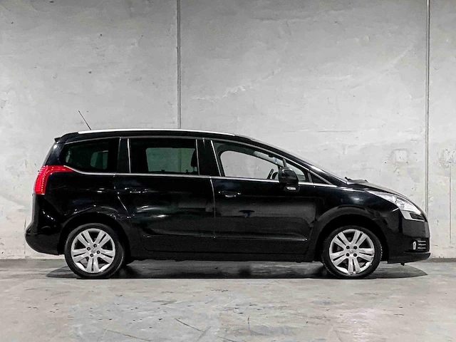 Peugeot 5008 1.6 thp gt 7p. 156pk 2011, 72-nxp-2 - afbeelding 41 van  43