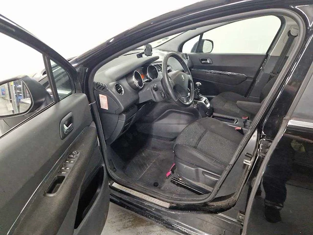 Peugeot 5008 1.6 thp st 5persoons 2010 | 12-sfh-8 - afbeelding 16 van  32