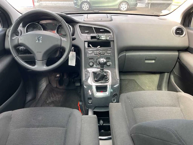 Peugeot 5008 1.6 turbo active 5persoons 2012 | 66-zfp-7 - afbeelding 6 van  19