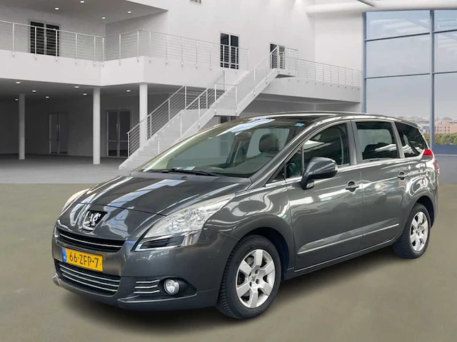 Peugeot 5008 1.6 turbo active 5persoons 2012 | 66-zfp-7 - afbeelding 1 van  19