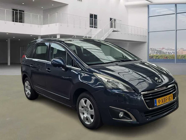Peugeot 5008 1.6 turbo allure 5persoons 2014 | 9-xbf-87 - afbeelding 2 van  9