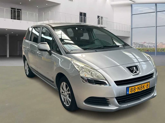 Peugeot 5008 1.6 vti sr 7persoons 2010 | 88-nbk-8 - afbeelding 12 van  19