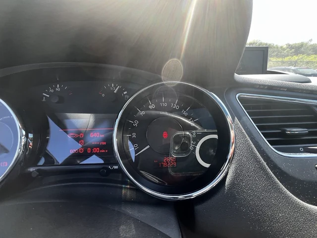 Peugeot 5008 2.0 bluehdi allure 150, 2016 - afbeelding 26 van  28