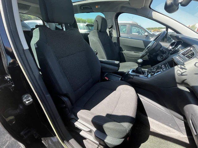 Peugeot 5008, 2012 - afbeelding 16 van  29