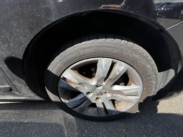 Peugeot 5008, 2012 - afbeelding 17 van  29