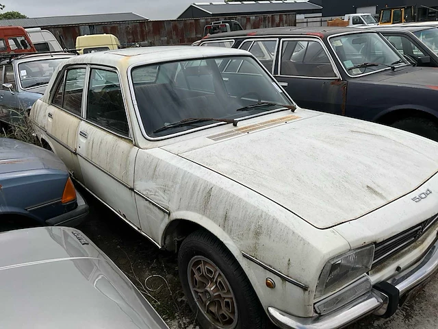 Peugeot 504 personenauto - afbeelding 6 van  11
