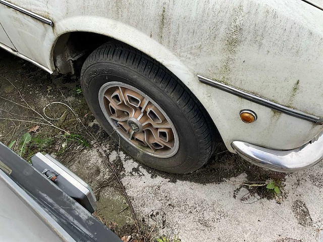 Peugeot 504 personenauto - afbeelding 7 van  11