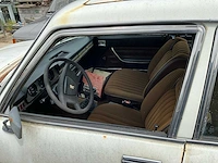 Peugeot 504 personenauto - afbeelding 10 van  11