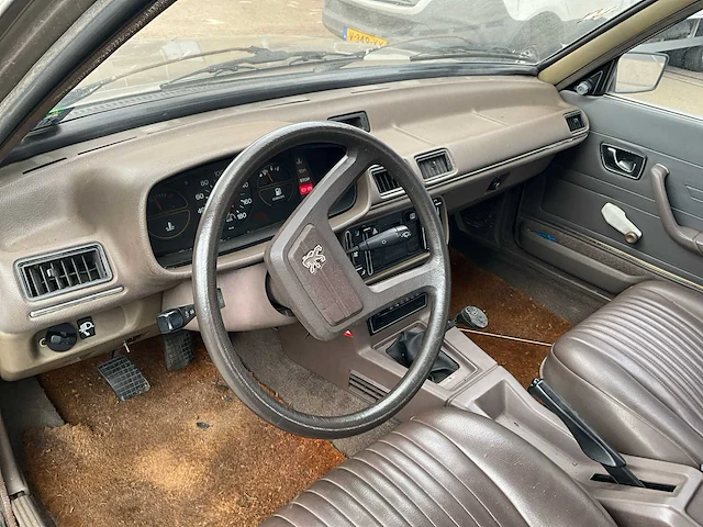 Peugeot 505 gl break familiale stationwagen 7 personen - afbeelding 3 van  15