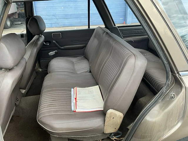 Peugeot 505 gl break familiale stationwagen 7 personen - afbeelding 6 van  15