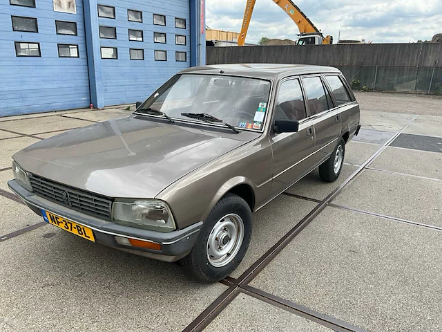 Peugeot 505 gl break familiale stationwagen 7 personen - afbeelding 1 van  15