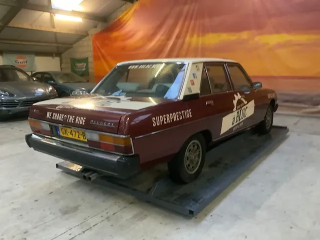 Peugeot 604 uit 1978 - afbeelding 3 van  37