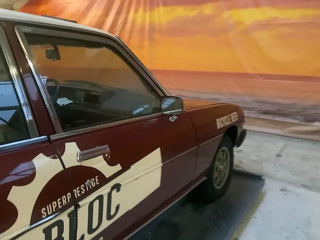 Peugeot 604 uit 1978 - afbeelding 4 van  37