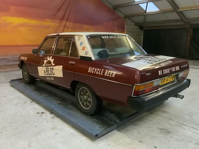 Peugeot 604 uit 1978 - afbeelding 5 van  37