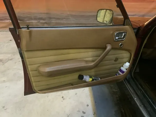 Peugeot 604 uit 1978 - afbeelding 9 van  37