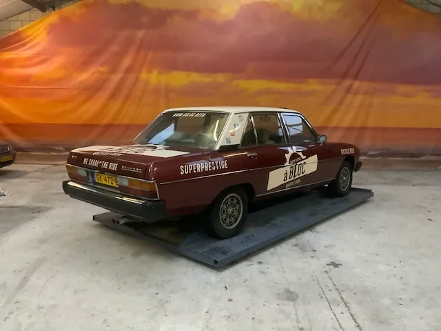 Peugeot 604 uit 1978 - afbeelding 23 van  37