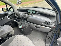 Peugeot 807 2.0 sr premium 2005 | 21-rf-bt i - afbeelding 16 van  18