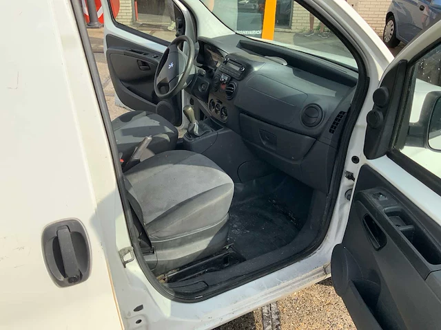 Peugeot bipper - 2010 - bedrijfswagen - afbeelding 8 van  20