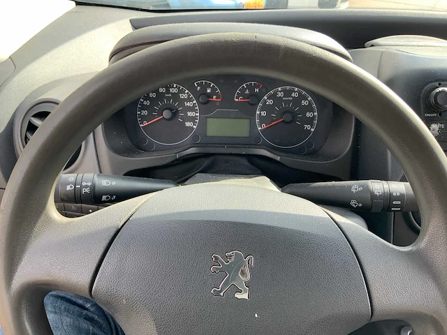 Peugeot bipper - 2010 - bedrijfswagen - afbeelding 9 van  20