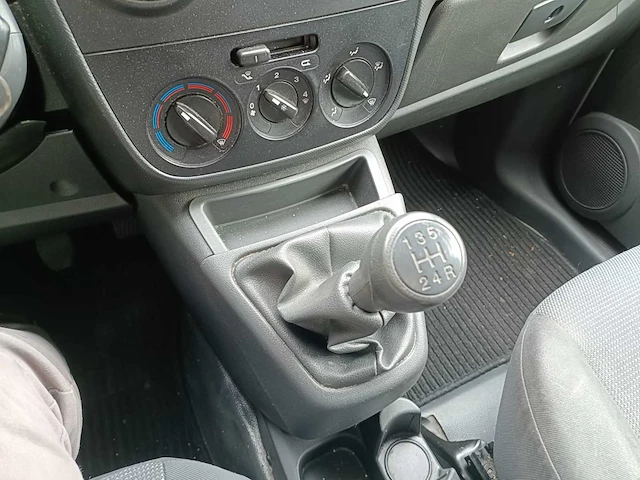 Peugeot bipper 1.4 hdi xt profit plus, 1-vjb-97 - afbeelding 15 van  20