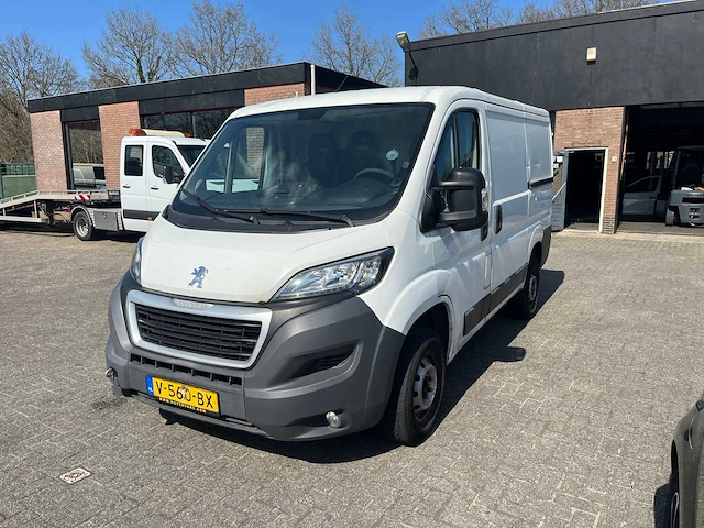 Peugeot boxer 330 2.0 bluehdi l1h1 premium pack - bedrijfswagen (schade) - afbeelding 1 van  5