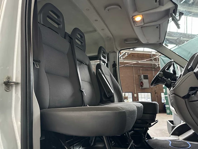 Peugeot boxer 330 2.2 hdi l2h1 dc 120pk 2008 (6-persoons), 09-vrd-9 - afbeelding 30 van  37