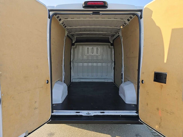 Peugeot boxer 335 2.2 hdi l2 h2, v-59-fbg - afbeelding 31 van  31
