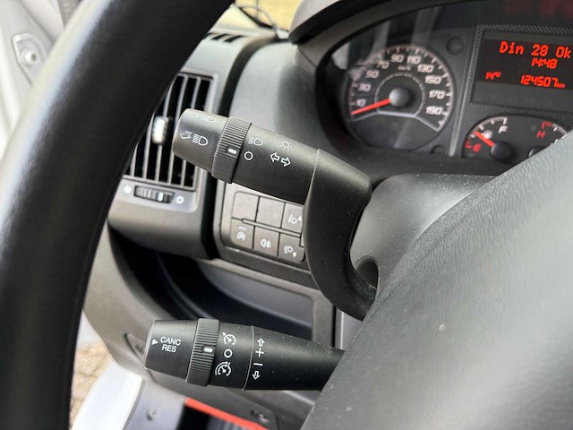 Peugeot boxer 335 2.2 hdi l2 pro -koelwagen- bedrijfswagen - afbeelding 6 van  41