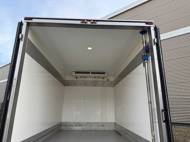 Peugeot boxer 335 2.2 hdi l2 pro -koelwagen- bedrijfswagen - afbeelding 19 van  41