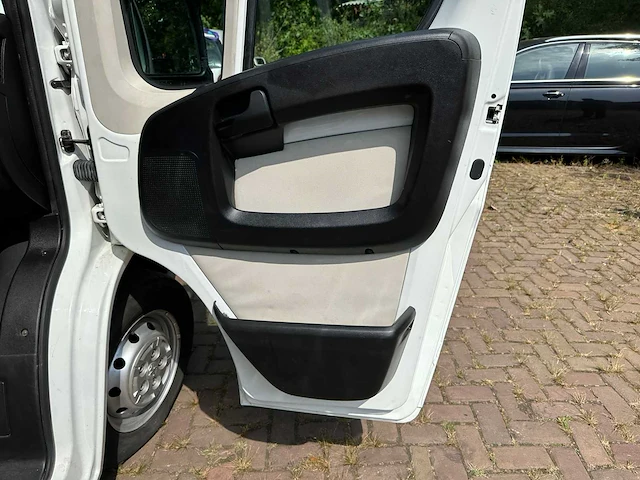 Peugeot boxer 335 2.2 hdi l3 xr dc 131pk 2016, vx-519-p - afbeelding 27 van  37