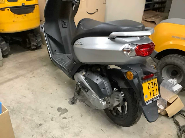 Peugeot bromscooter kisbee scooter - afbeelding 2 van  6