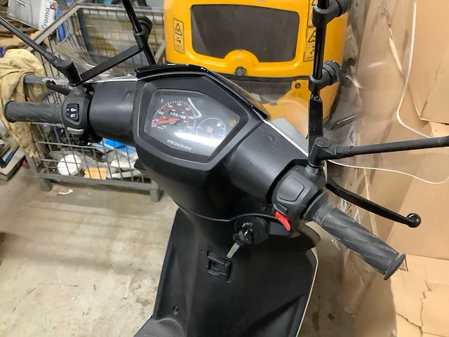 Peugeot bromscooter kisbee scooter - afbeelding 4 van  6