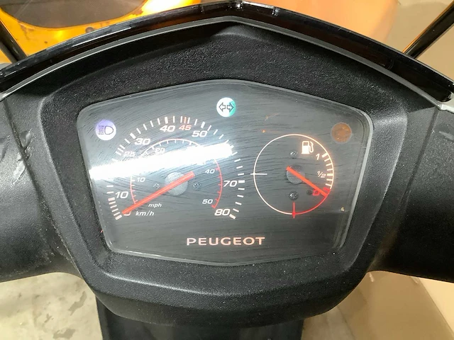 Peugeot bromscooter kisbee scooter - afbeelding 5 van  6