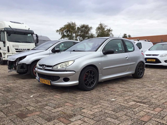Peugeot circuitauto 2x 2.0-16v gti - personenauto (2x) - afbeelding 1 van  24