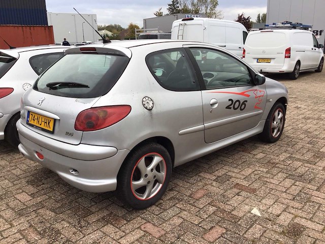 Peugeot circuitauto 2x 2.0-16v gti - personenauto (2x) - afbeelding 22 van  24