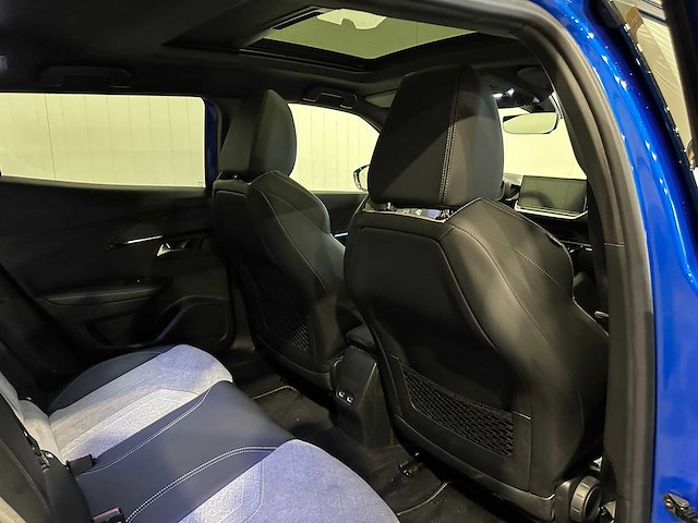 Peugeot e-2008 ev gt pack 50 kwh electrisch n-352-fb - afbeelding 6 van  26