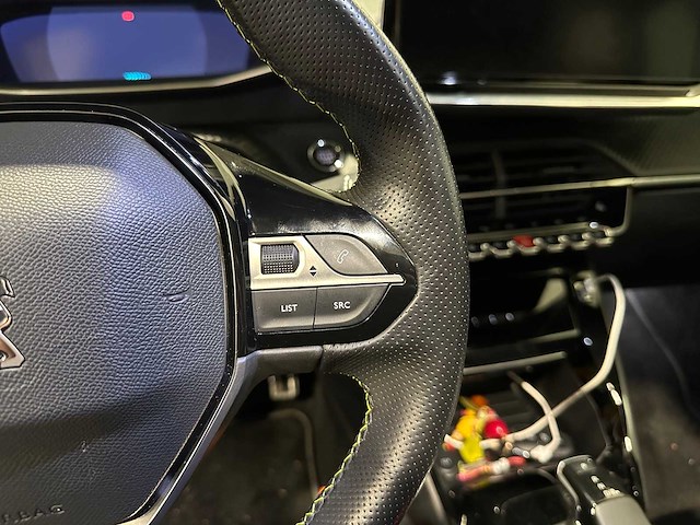 Peugeot e-2008 ev gt pack 50 kwh electrisch n-352-fb - afbeelding 8 van  26