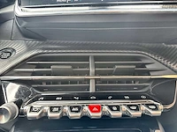 Peugeot e-2008 ev gt premiere 1 fase 50 kwh 2020 | p-028-fz - afbeelding 17 van  31