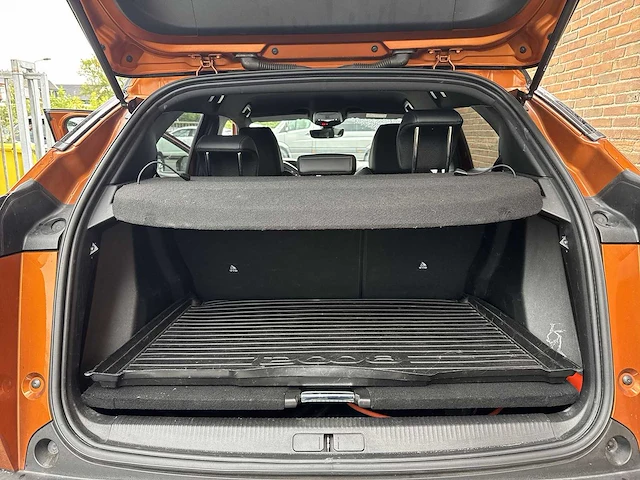 Peugeot e-2008 ev gt premiere 1 fase 50 kwh 2020 | p-028-fz - afbeelding 20 van  31
