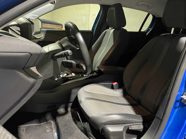 Peugeot e-208 ev allure pck 50 kwh 136pk 2020, k-611-hk - afbeelding 32 van  46