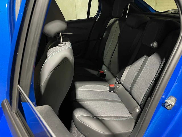 Peugeot e-208 ev allure pck 50 kwh 136pk 2020, k-611-hk - afbeelding 33 van  46