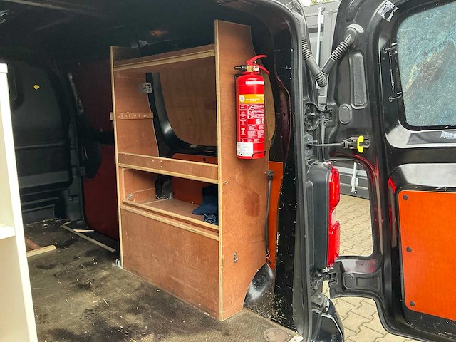 Peugeot expert 227s 2.0 bluehdi 180 pk eat8 automatic bedrijfswagen - afbeelding 28 van  38