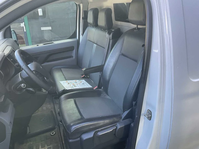 Peugeot expert bedrijfswagen (vbj-51-j) - afbeelding 31 van  32