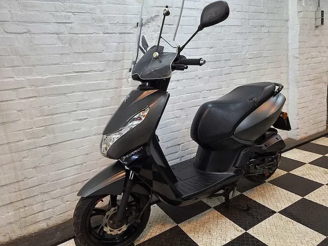Peugeot kisbee 25 km snorscooter 4takt - afbeelding 2 van  7