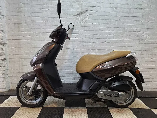 Peugeot kisbee 25 km snorscooter 4takt - afbeelding 1 van  7