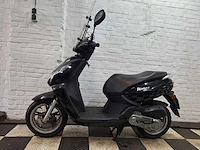 Peugeot kisbee 25 km snorscooter 4takt